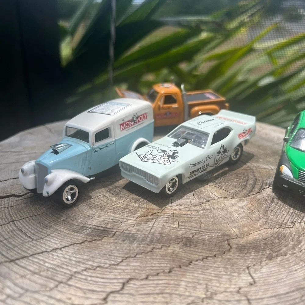 4 Johnny Lighting die cast  Monopoly themed cars-2002